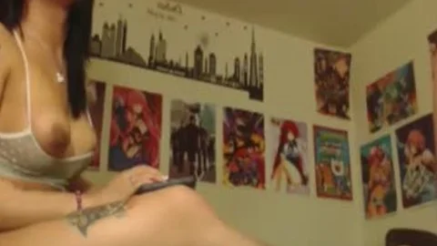 Indonesian shemale receives ass