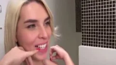 Duas Transex Loiras Transando Com Um Cara - that babe