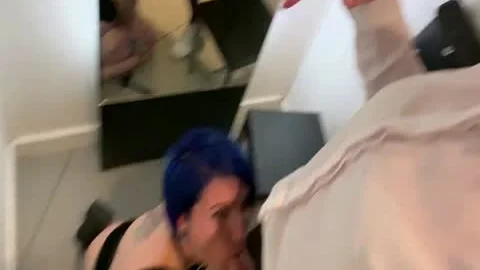 Sucked Off A Translady In A dress Room