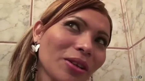 pretty shemale Shayane De Castro And Mechanical dildo Action