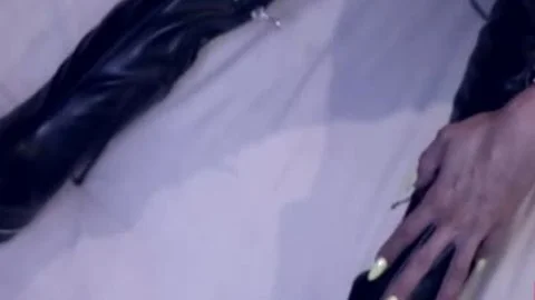 Samantha Di Piacci The Shiny black Queen
