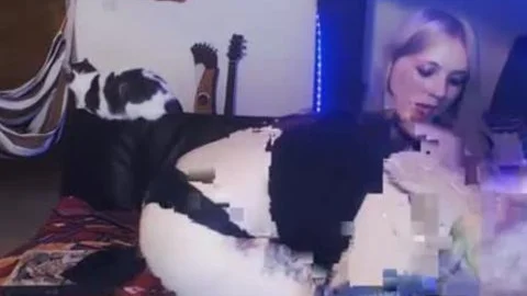 tranny Helps Her Female ally Masturbate