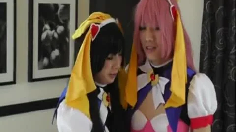 Two Crossplayers pleasure
