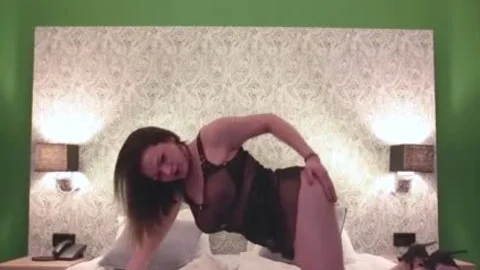 Ts latina Stefany Santos Jerking Her penis