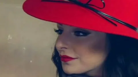 Lady In Red bangs A chap