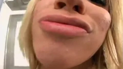 butt blonde Riding rod