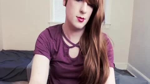 Lonely tranny chick webcam Solo