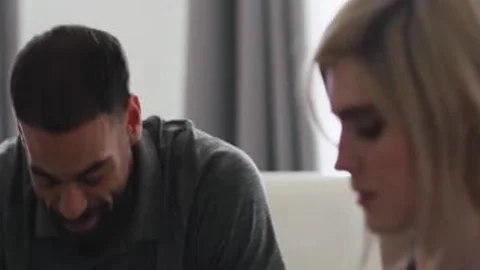 Stepdad Didnt Expect TBabe Ella Hollywood Will widen Her Leg In Front Of Him