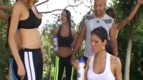 Round ass shemales Devouring The lovely trainer