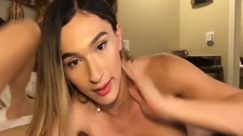 young Lady With A gigantic 10-Pounder Getting It On With Her Date