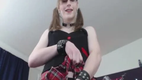 Lianna Lawson dildo action