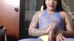 plump sheboy Masturbating In Live