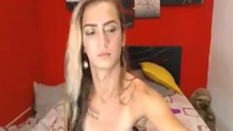 SHOWS OFF HER filthy BODY!