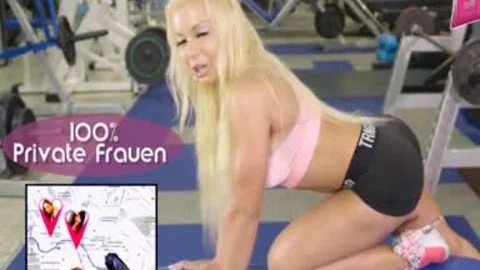 Transe Mit Operierter Fake pussy Fickt ass Im Pov Porno