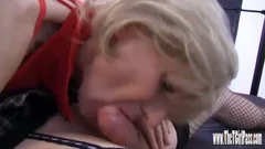 Femthrallmaster helps Two lascivious Crosscostumeers To suck enormous cock And cream