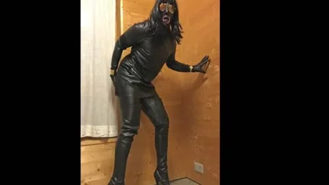 GLOVER - lustful Leather Gurl