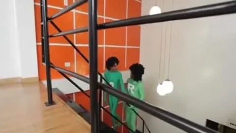 Une blond Et Deux Gros Bite