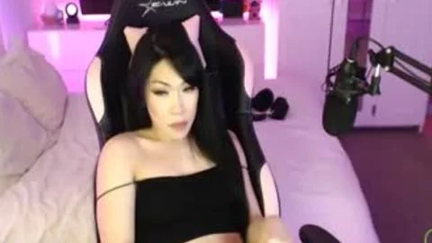 dirty Ahri Cumming Hard With Some Vibrating dildos