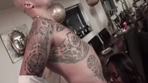 t-girl Veronica Havenna bonks Hard man In Kitchen With cumshot