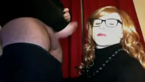 Crossdresser Wordt Hard Geneukt