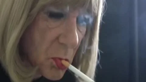 Fetish Smoking Samantha