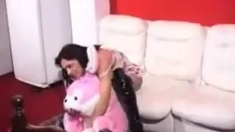 sleazy brunette Sthowdys chabmale Works With A dude