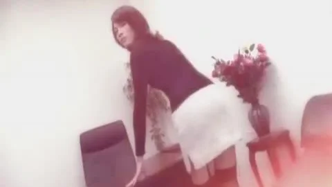 Fabulous Japanese skank In concupiscent oral job, stockings JAV Clip