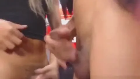 lusty weenie Docking