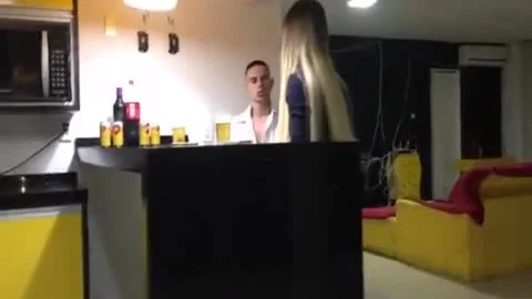 Gabi Lins receive pounded