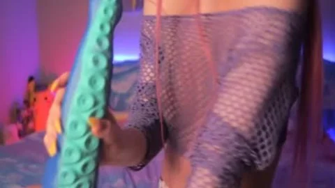 large Octopus sex tool In nasty Gaping blonde's wazoo.