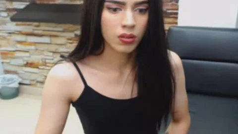 Seductive brunette tranny Hard upright weenie