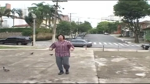 shemale Midget Goes Home With him And sucks pecker