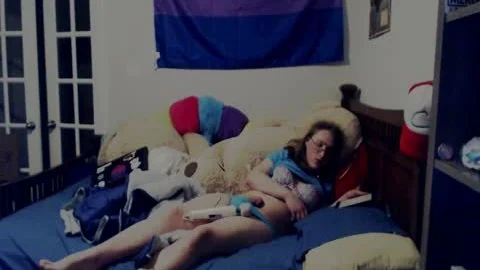 Reading Smut And Cumming With Magic Wand