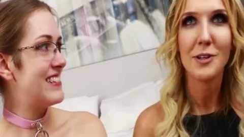 TS Vixen Kayleigh Coxx penetrates Nerdy Stepdaughter