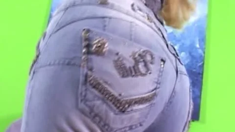 Travesti Loira Dançando Para Seu Macho Antes Do Sexo butthole
