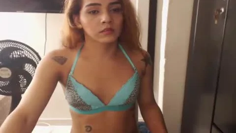 Thai lady-man Naomi Solo Scene In lingerie