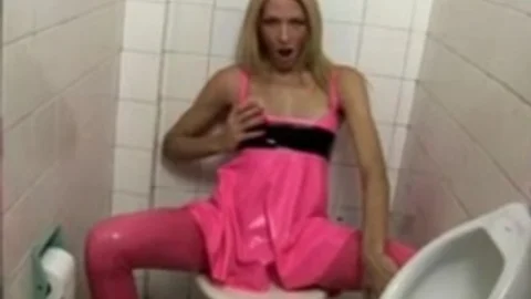 shitter's Pinky
