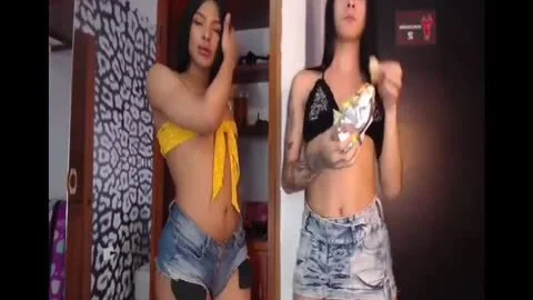Two tgirl Traps Dancing And Smoking A Cigarrete