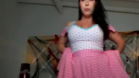 overweight sheboy Beauty Shows Off Her biggest butt