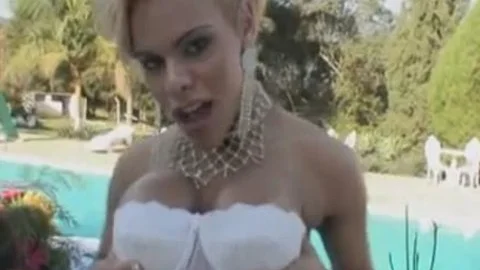 My Bride Have A lengthy clit!! I'm going to engulf It
