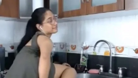 pretty TS lalin girl Shows Her Monster penis On web camera