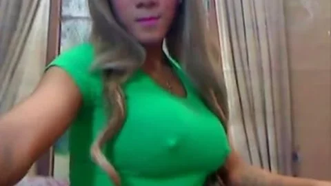 Self sucking shemale Sucks Monster 10-Pounder Until she Cums