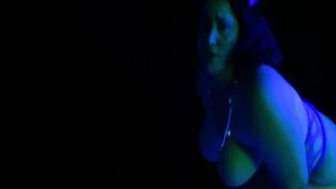 mama Is A Rave villein: Mesmerize Bukkake