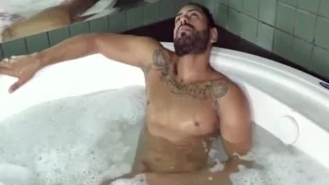 Bruna receives Creampied