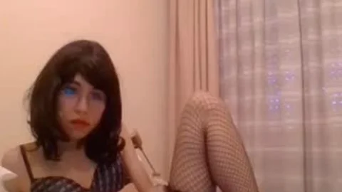 asian Ladyboy 10-Pounder Play