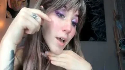 ladyboy teen Masturbating In webcam