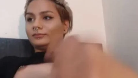 Queen Anna cumshot