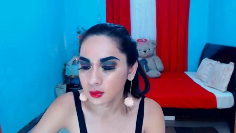 ladyboy Hungry For Your cock