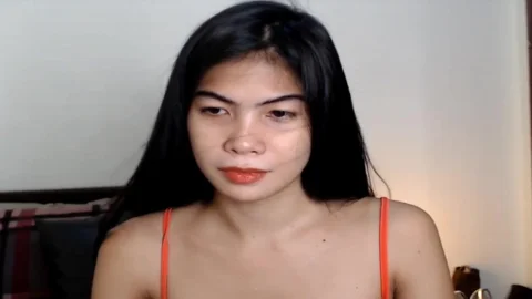 'nice-looking shelady Pinay chick Masturbating On webcam'
