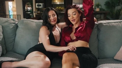 Transfixed: Bi-Curious Hearts Connected